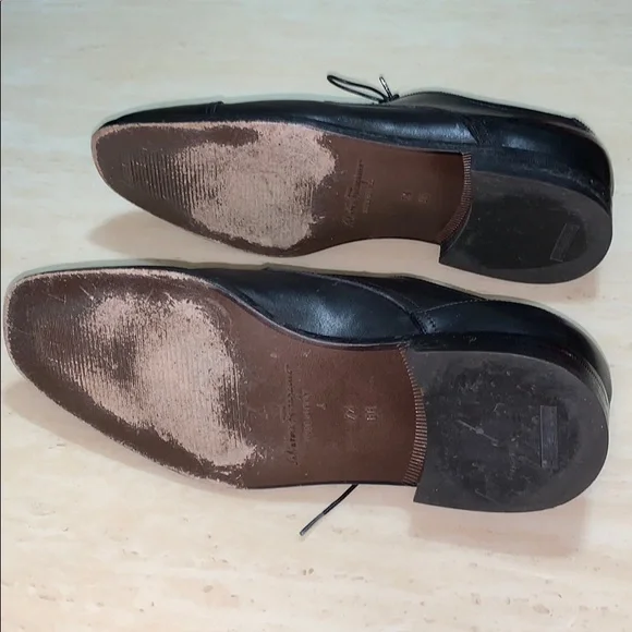 Salvatore Ferragamo Shoes 71/2 - Picture 6 of 8
